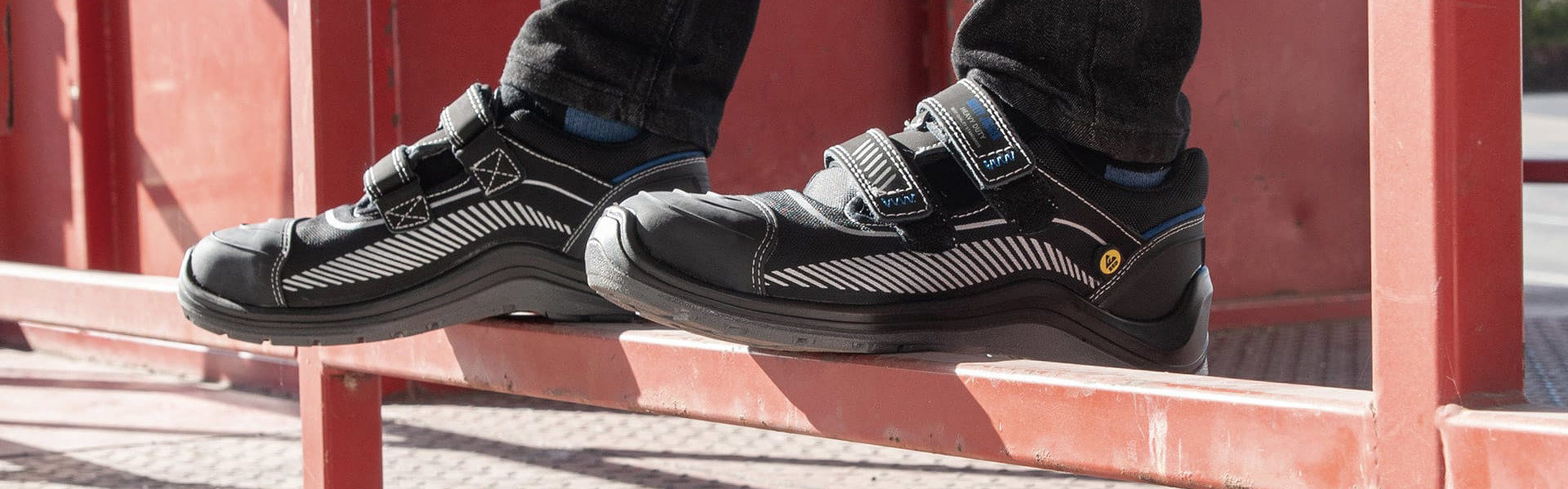 sandal safety jogger