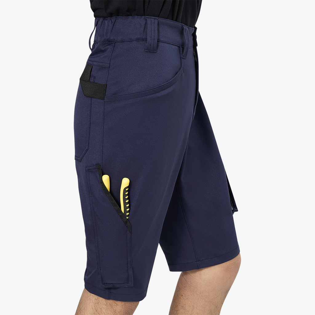 ESSENTIAL SHORT